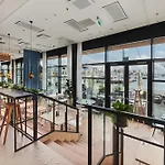 Courtyard By Marriott Waterfront Hotel 4*