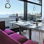 Courtyard By Marriott Waterfront Hotel 4*