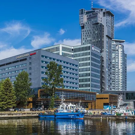 Courtyard By Marriott Waterfront 4*