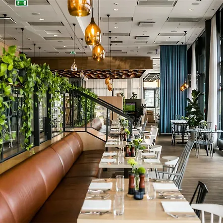 Hotell Courtyard By Marriott Waterfront 4*