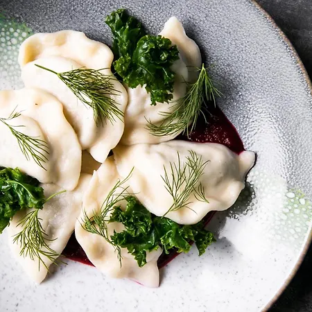 מלון Courtyard By Marriott Waterfront גדינייה