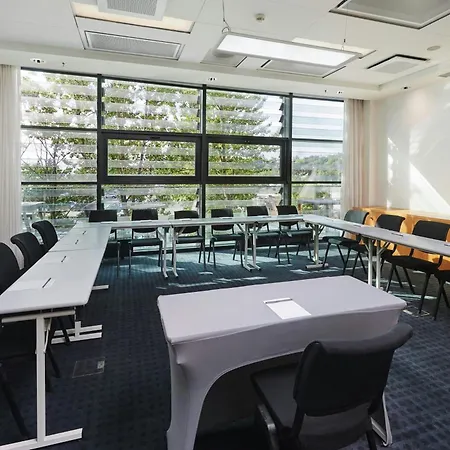 מלון Courtyard By Marriott Waterfront