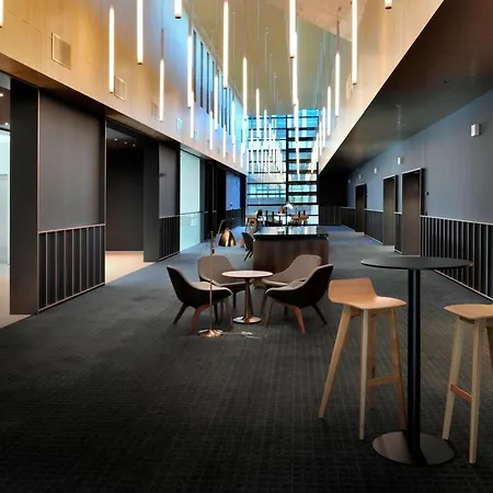 Hotell Courtyard By Marriott Waterfront 4*
