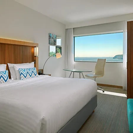 Courtyard By Marriott Waterfront Hotel 4*