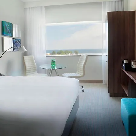 Hotel Courtyard By Marriott Waterfront 4*