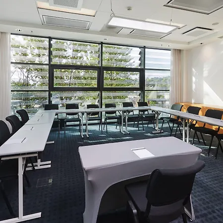 Courtyard By Marriott Waterfront 4* גדינייה