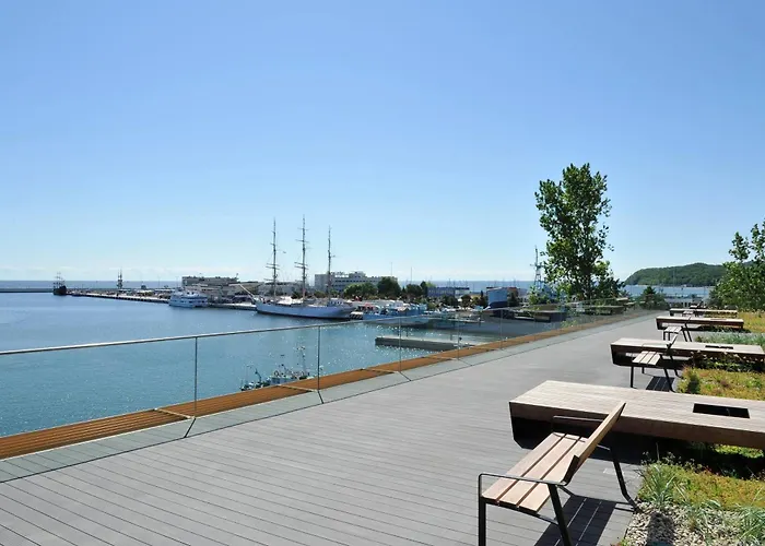 Courtyard By Marriott Waterfront מלון 4*