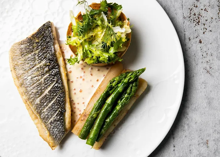 Courtyard By Marriott Waterfront Szálloda 4*