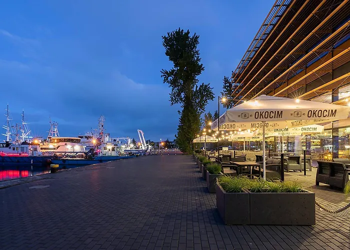 Courtyard By Marriott Waterfront Szálloda