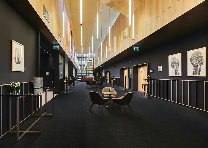 מלון Courtyard By Marriott Waterfront 4*