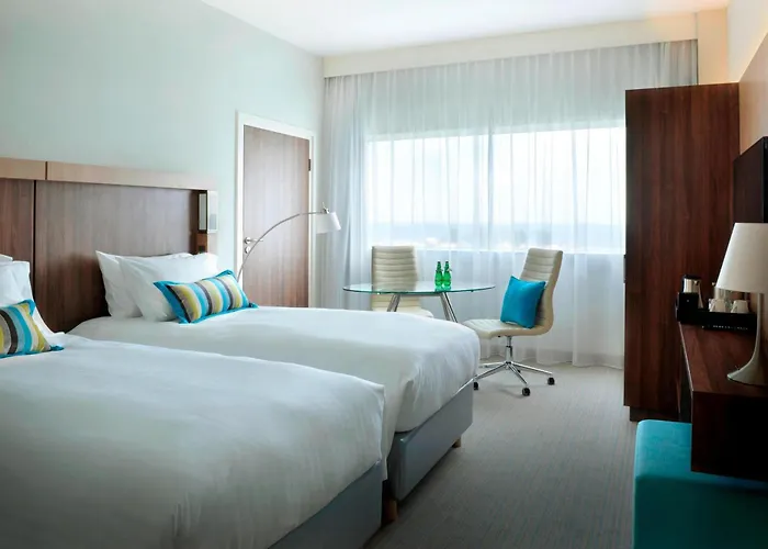 Courtyard By Marriott Waterfront Szálloda