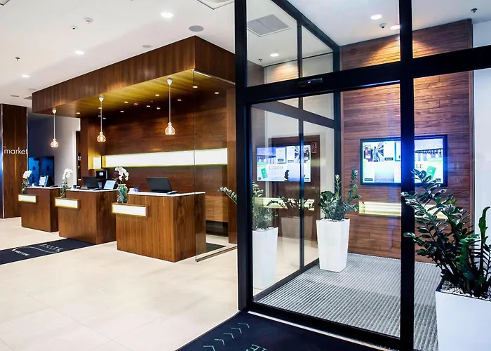 Courtyard By Marriott Waterfront