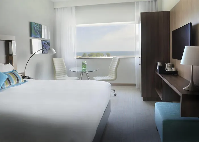 Courtyard By Marriott Waterfront Szálloda