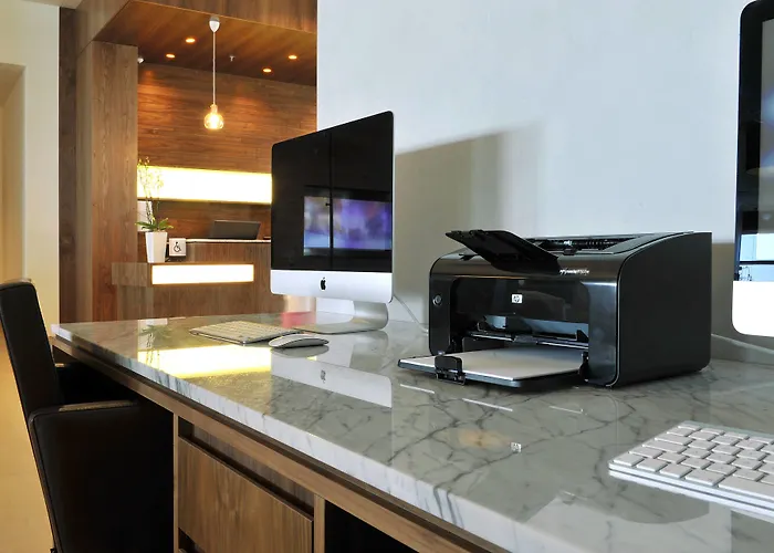 מלון Courtyard By Marriott Waterfront