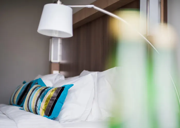 Courtyard By Marriott Waterfront מלון גדינייה